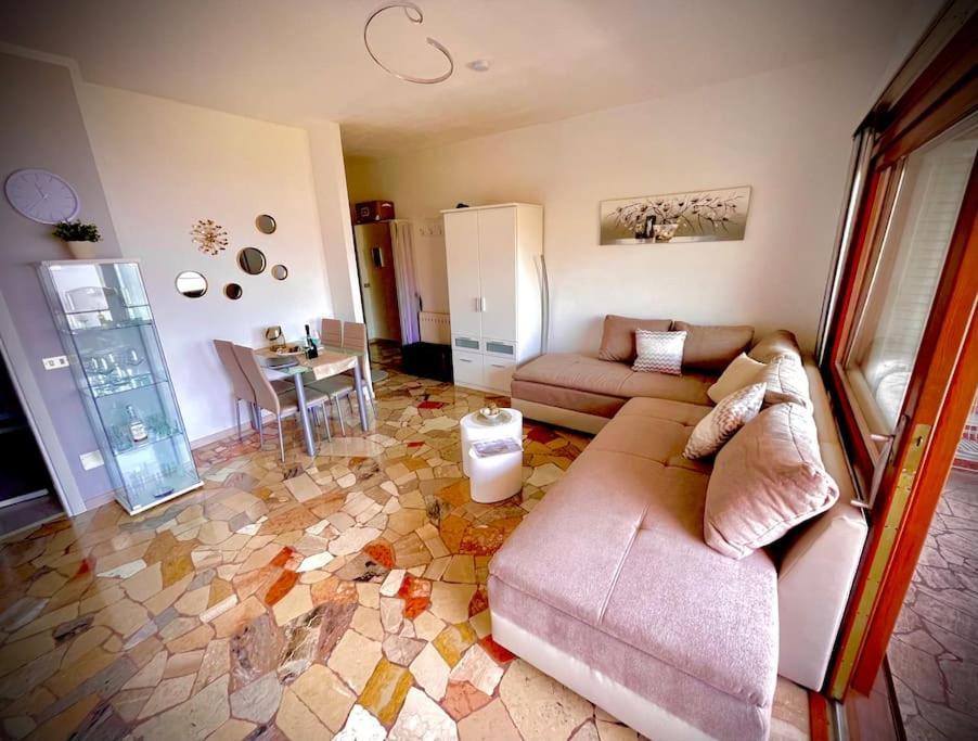 Ferienwohnung Studio Belvedere Brezzo Bagian luar foto