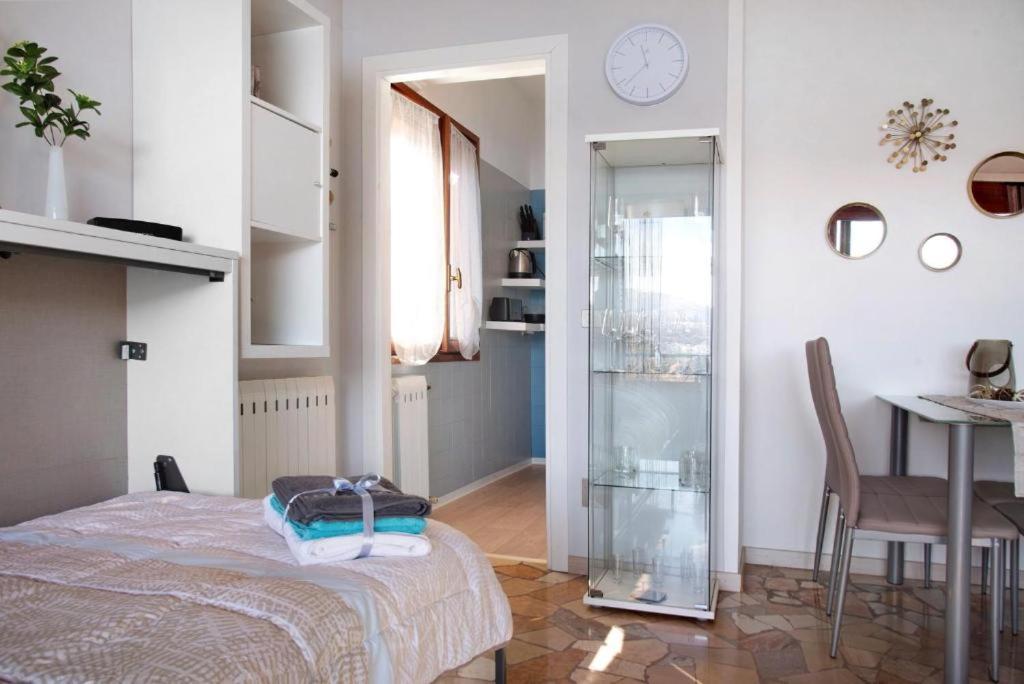 Ferienwohnung Studio Belvedere Brezzo Bagian luar foto